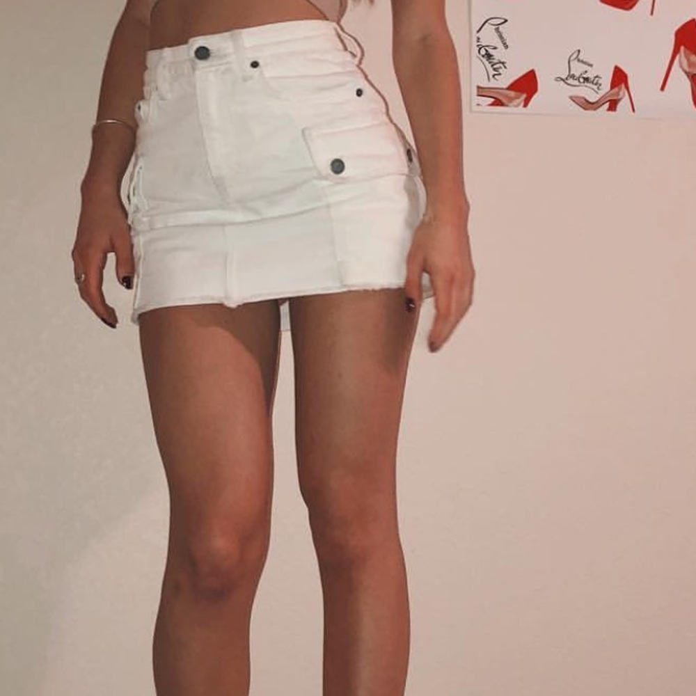 White denim Carmar/LF skirt.